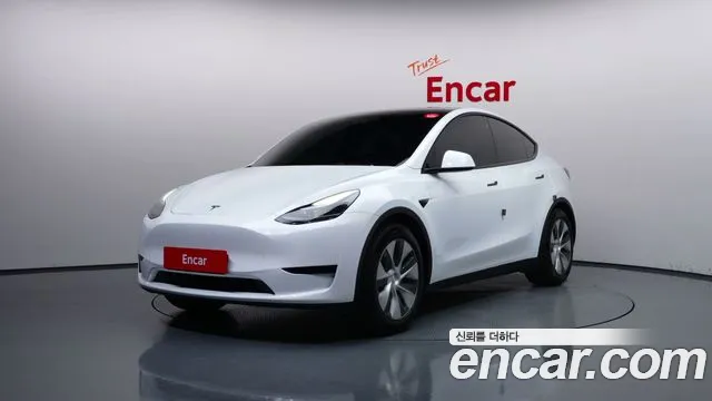 Фотография автомобиля — Tesla Model Y