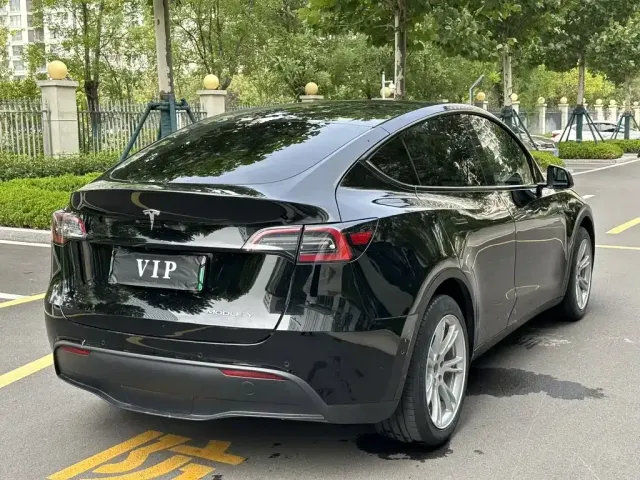 Tesla Model Y 2022 Facelift Rear-Wheel Drive Version — Фото автомобиля 6