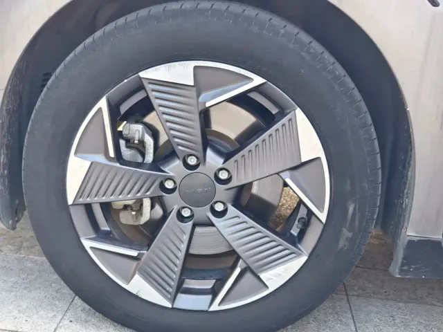 GAC Aion Y — Фото автомобиля 16