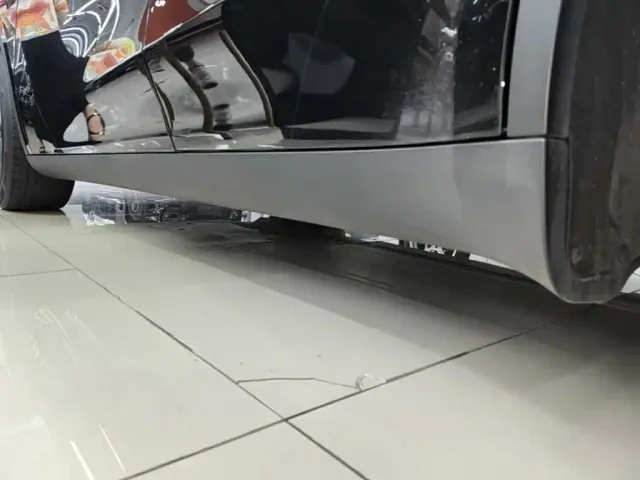 Tesla Model Y — Фото автомобиля 21
