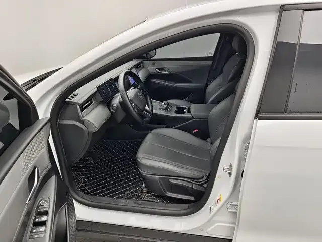 BYD Qin PLUS — Фото автомобиля 11