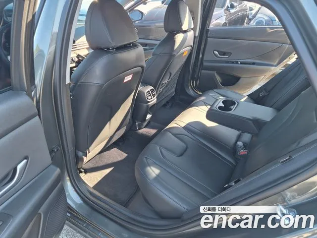Hyundai Avante CN7 — Фото автомобиля 11