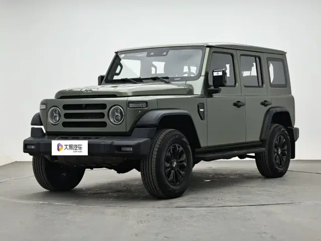 Фотография автомобиля — 212 T01