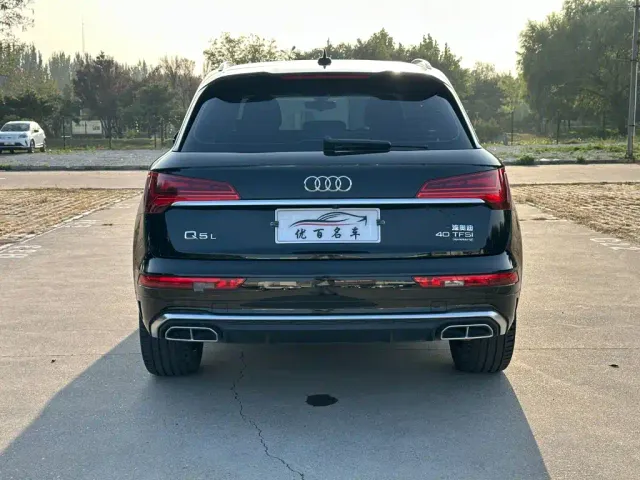 Audi Q5L — Фото автомобиля 5