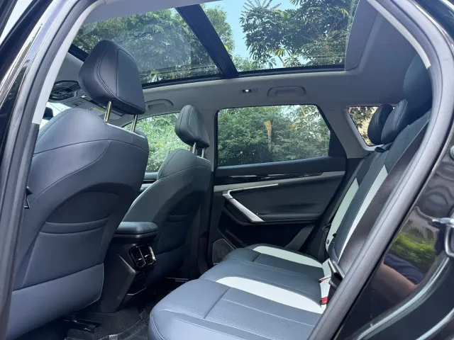 Geely Boyue L — Фото автомобиля 15