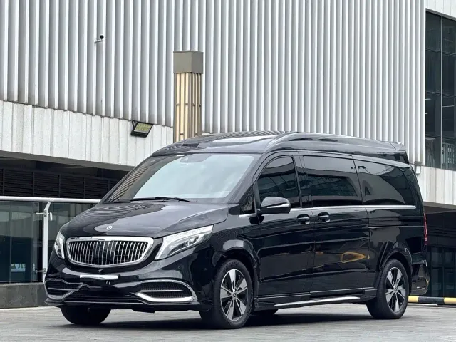 Фотография автомобиля — Mercedes-Benz V-Class