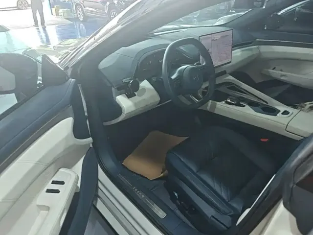 ZEEKR Zeekr 001 2025 WE Edition 95kWh AWD — Фото автомобиля 15