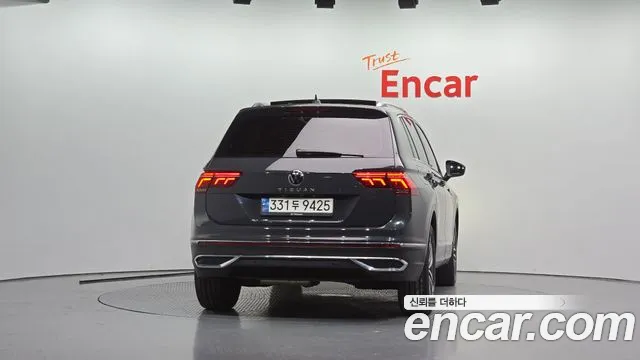 Volkswagen Tiguan Generation 2 — Фото автомобиля 4