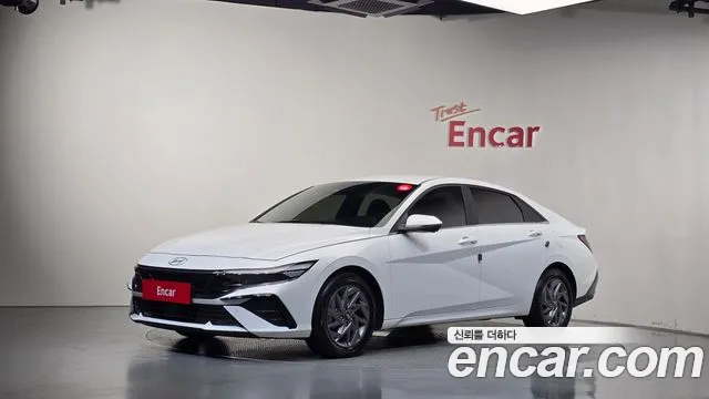 Фотография автомобиля — Hyundai Avante CN7