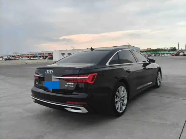 Audi A6L — Фото автомобиля 5