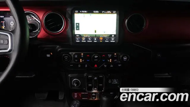 Jeep Wrangler — Фото автомобиля 14