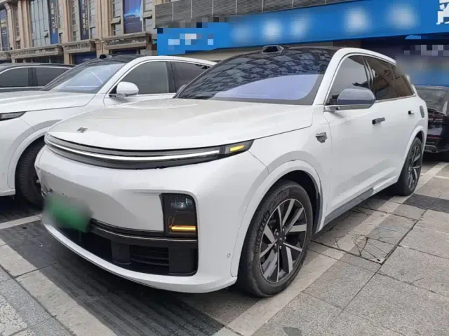 Фотография автомобиля — Li Auto L7