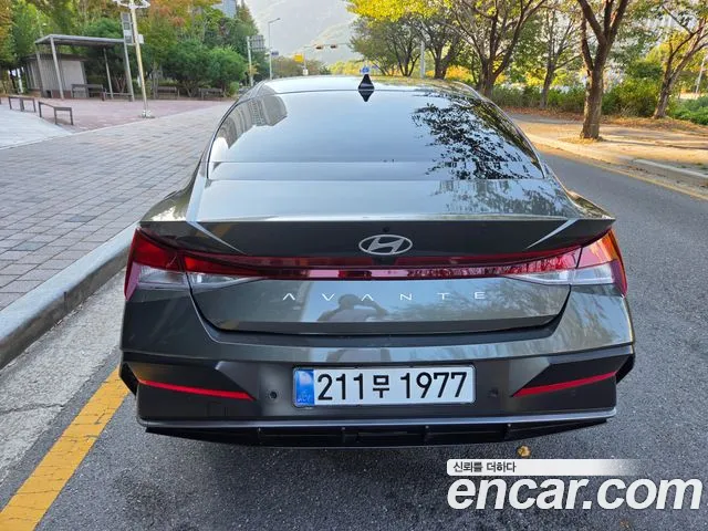 Hyundai Avante CN7 — Фото автомобиля 6