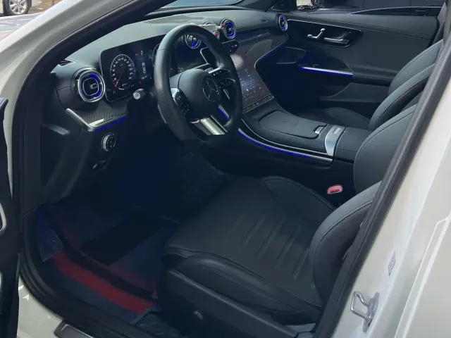 Mercedes-Benz C-Class — Фото автомобиля 4
