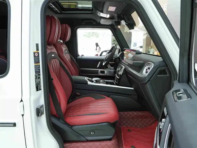 Mercedes-Benz G-Class — Фото автомобиля 12