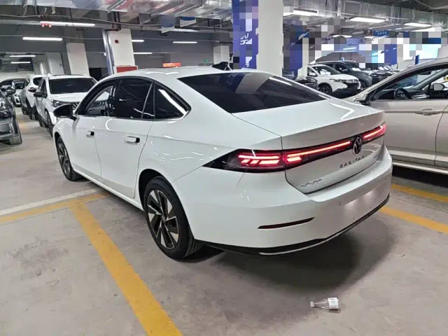 Volkswagen Sagitar — Фото автомобиля 4