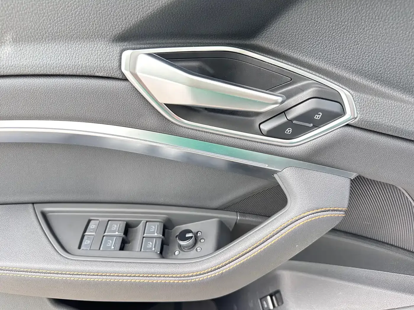 Audi Audi e-tron 2021 50 quattro Luxury — Фото автомобиля 16