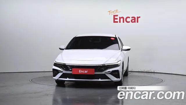 Hyundai AVANTE Новый Avante (CN7) — Фото автомобиля 3
