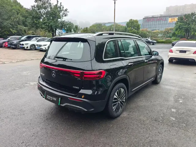 Mercedes-Benz EQB — Фото автомобиля 13