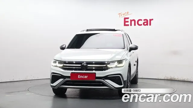 Volkswagen Tiguan — Фото автомобиля 3