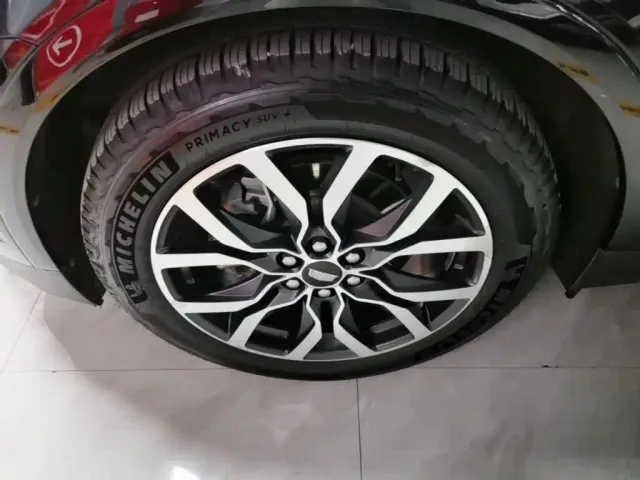 Cadillac XT5 — Фото автомобиля 22