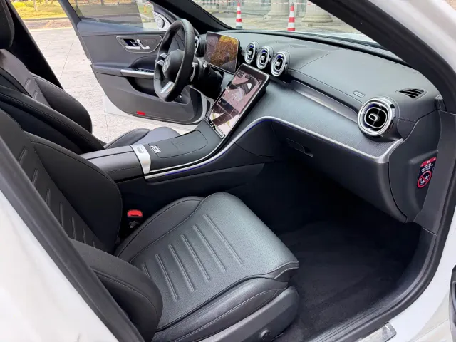 Mercedes-Benz C-Class — Фото автомобиля 11