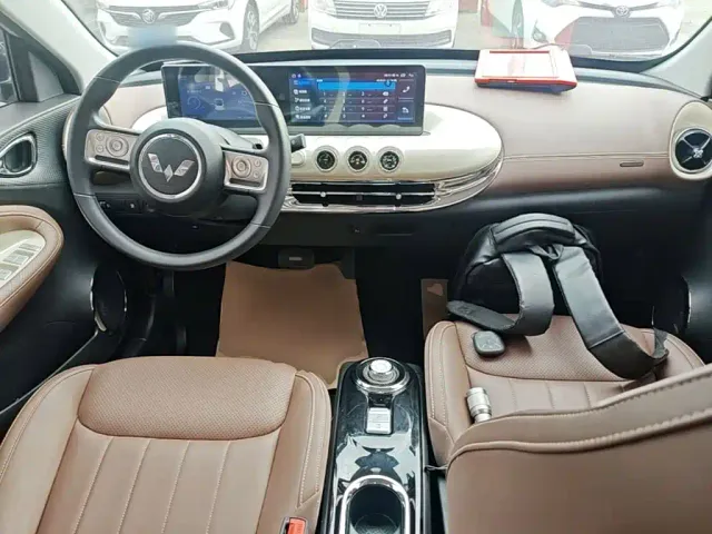 Wuling Bingo — Фото автомобиля 9