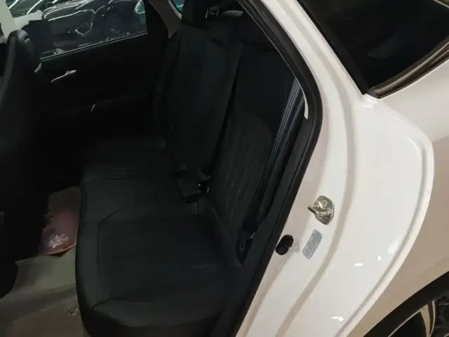 Changan Eado — Фото автомобиля 16