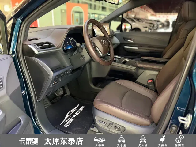 Toyota Granvia — Фото автомобиля 12