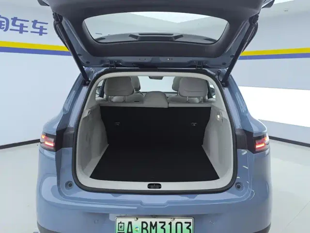 Leapmotor B10 — Фото автомобиля 4