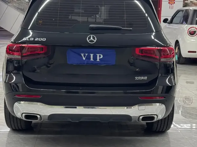 Mercedes-Benz Mercedes-Benz GLB 2022 Model GLB 200 Dynamic Edition — Фото автомобиля 5