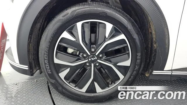 Kia EV6 — Фото автомобиля 5
