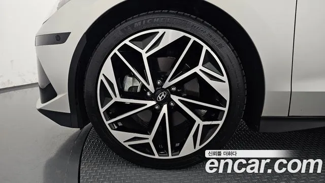 Hyundai Ioniq 6 — Фото автомобиля 5