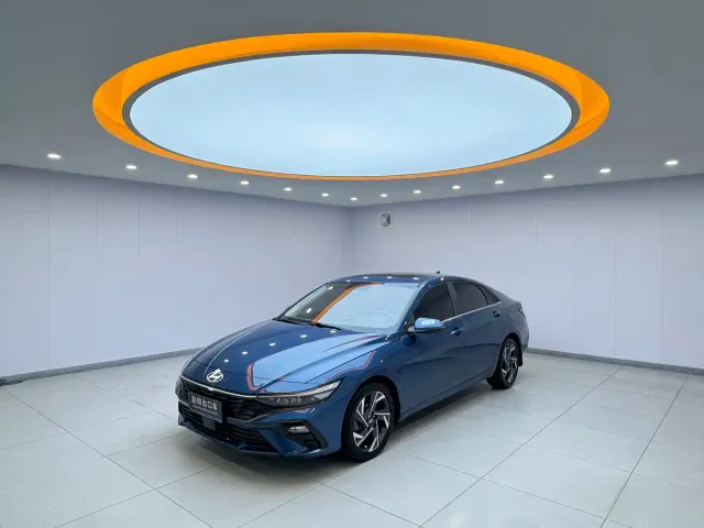 Фотография автомобиля — Hyundai Elantra