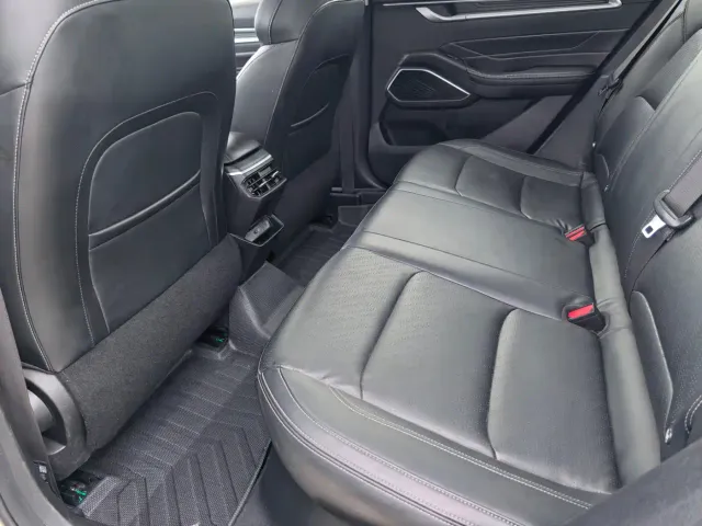 Geely Emgrand — Фото автомобиля 7