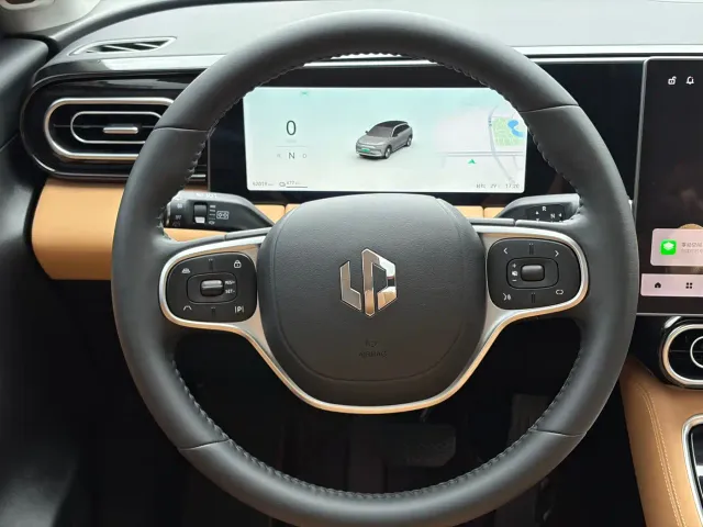 Leapmotor C11 — Фото автомобиля 11