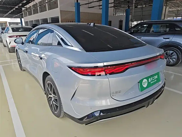BYD Han L — Фото автомобиля 4
