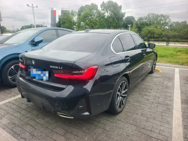 BMW 3 Series — Фото автомобиля 2