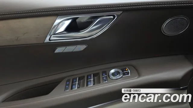 Genesis GV80 — Фото автомобиля 20