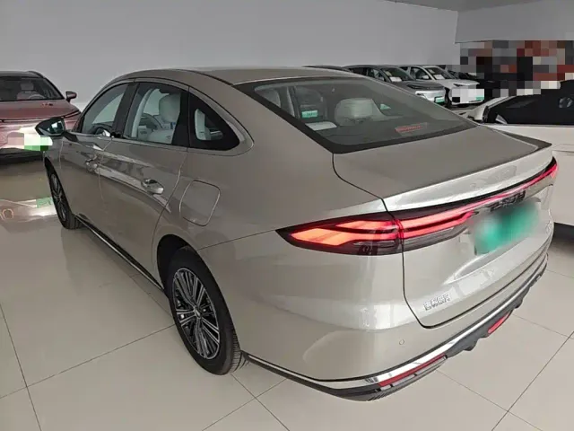 Geely Galaxy Stellar 6 — Фото автомобиля 4