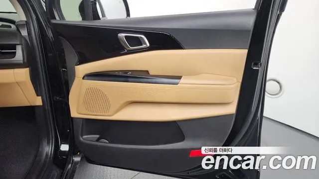 Kia Carnival Generation 4 — Фото автомобиля 13