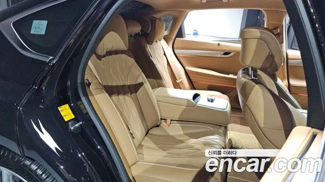 Genesis G80 Бензин 2.5 турбо AWD — Фото автомобиля 9