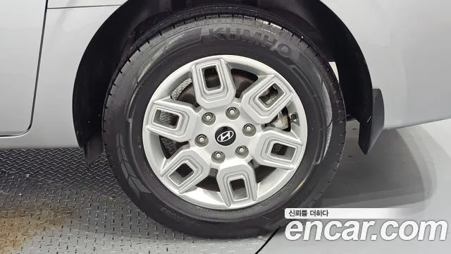 Hyundai Staria — Фото автомобиля 6