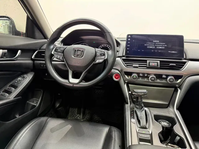 Honda Accord — Фото автомобиля 11