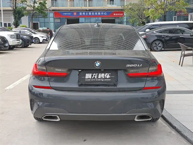 BMW 3 Series — Фото автомобиля 8