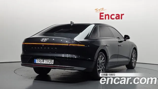 Hyundai Grandeur Grandeur (GN7) 2.5 Бензин 2WD — Фото автомобиля 2