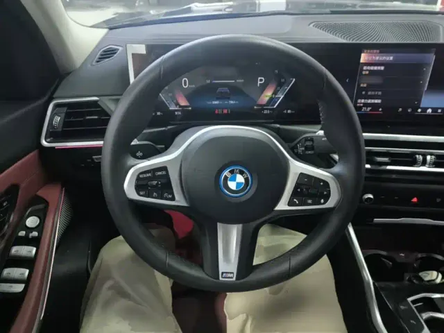 BMW i3 — Фото автомобиля 10