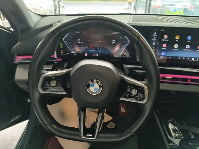BMW BMW 5 Series 2024 530Li Leading M Sport Package — Фото автомобиля 10