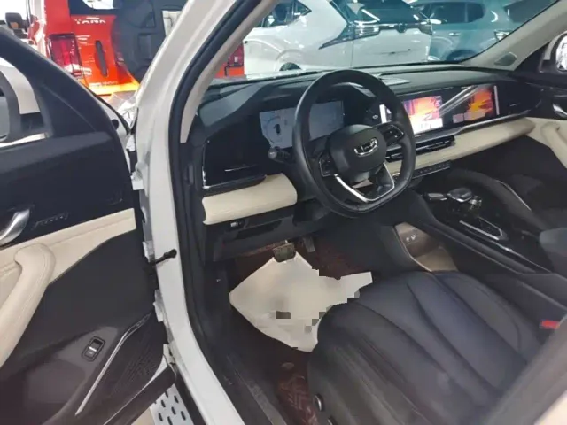Geely Xingyue L 2023 2.0TD High-power Automatic 2WD Flagship — Фото автомобиля 15