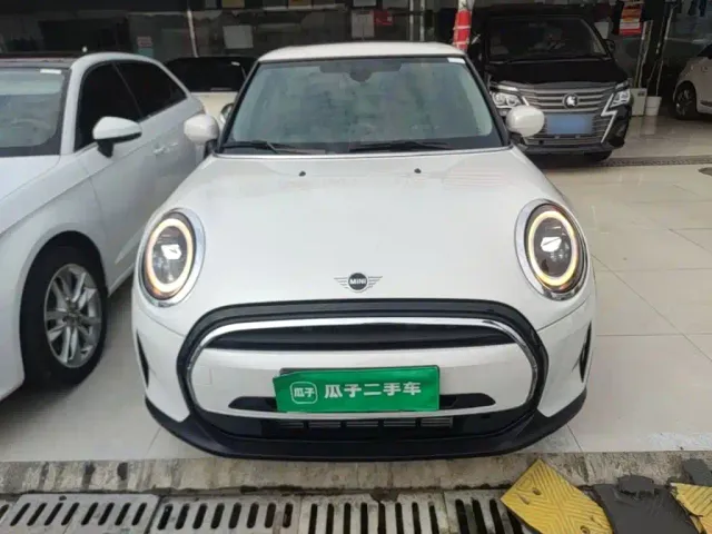 MINI Hatch — Фото автомобиля 2